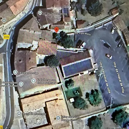 De Charme Au Cœur De *